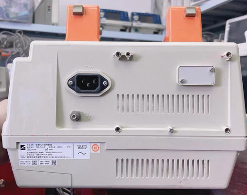 خدمة و إصلاح جهاز نزع الرجفان &quot;نيهون كوهدن&quot; TEC-7621C مع بطاريات المقبض