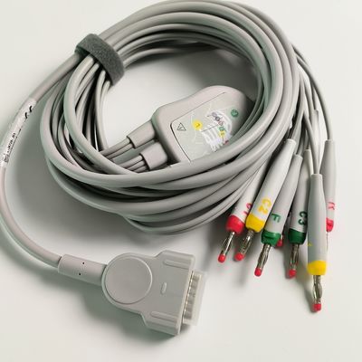 آلة التصوير الكهربائي للقلب متكاملة 12 سلك رصاص مع 15 دبوس معيار أوروبي IEC الموز الرأس 4.0