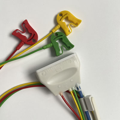 ثلاثة أدلة العصا القياسية الأوروبية مع وصلة الأكسجين في الدم ECG 3 رصاصة Grabber REF:989803171911