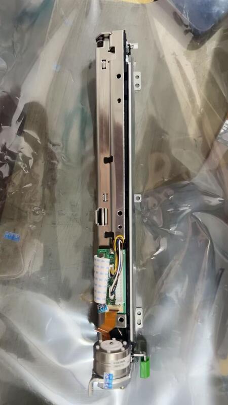 MINDRAY ECG R12 HEAD PRINTER PN 024-000534-00 في أجهزة تسجيل ECG الطبية